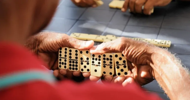 Những mẹo cần nhớ khi muốn chơi domino luôn thắng