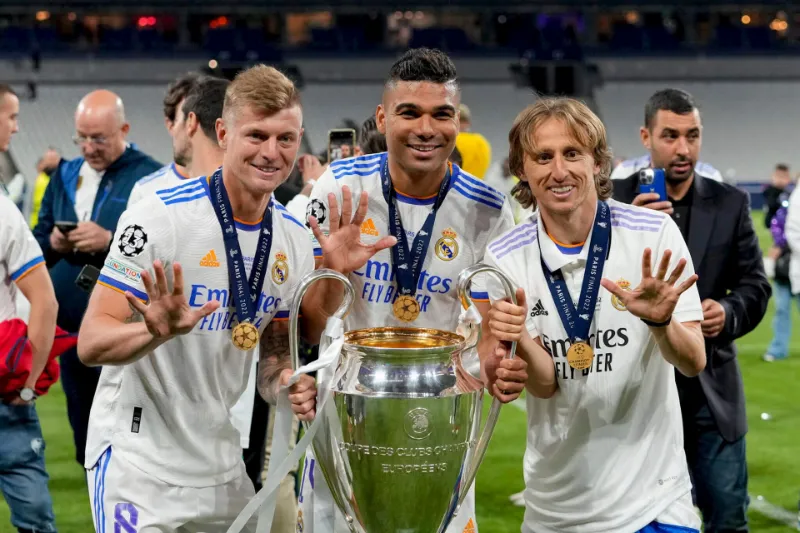 Đội hình Real Madrid như một dải ngân hà với loạt siêu sao